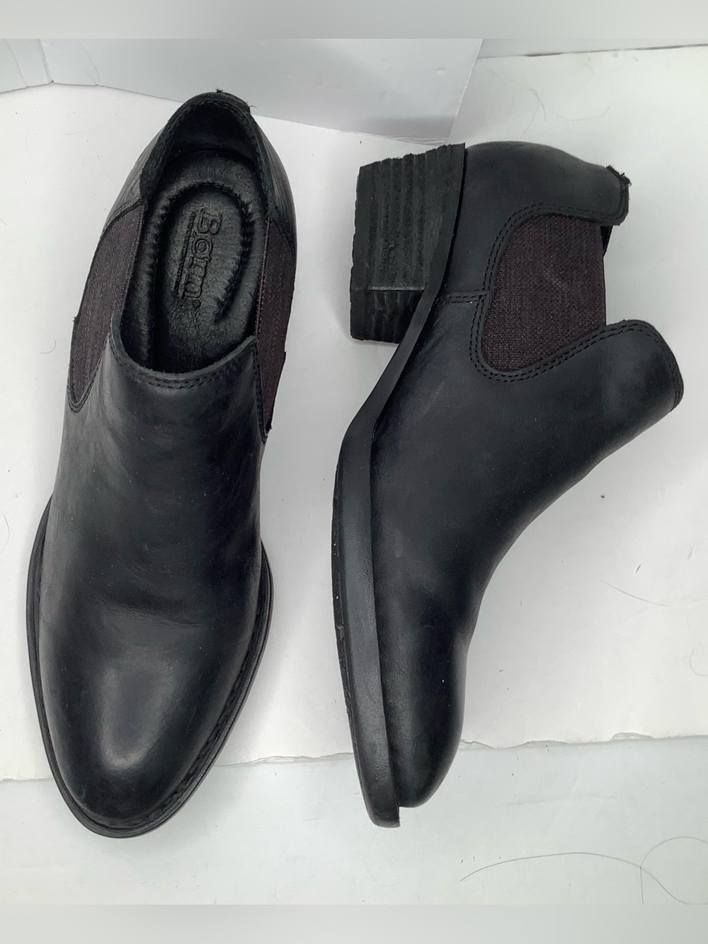 Born Black Leather Chelsea Block Heel Women’s Ankle Bootie Sz 8M  Equestrian